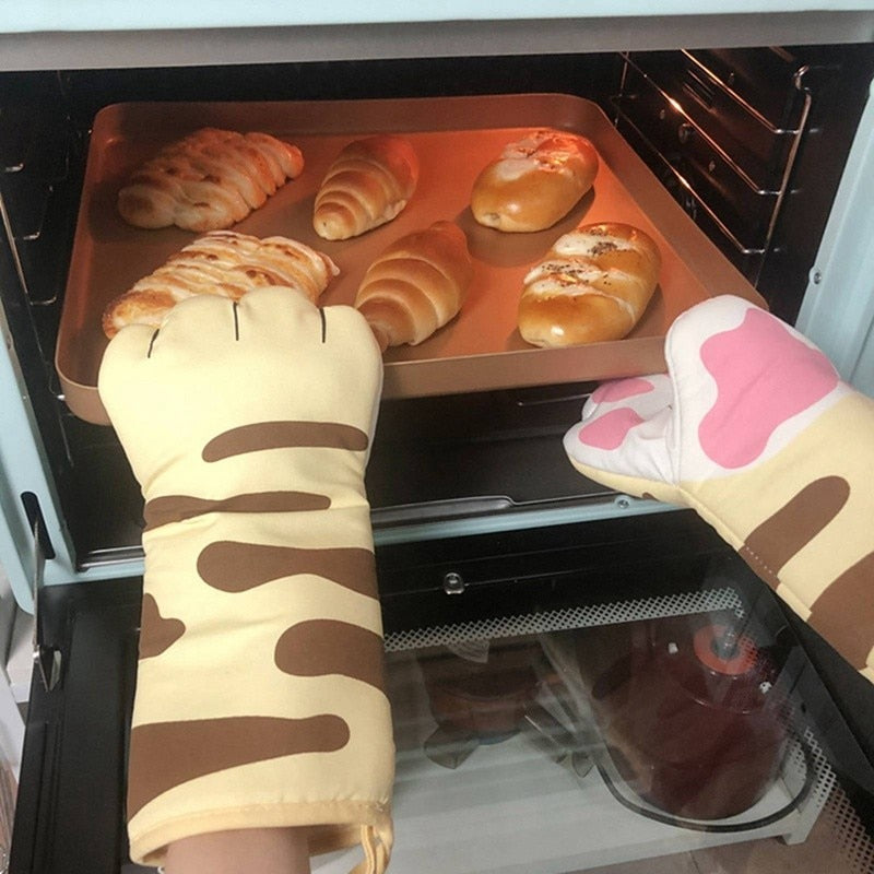 Purr-fect Paws Oven Mitt