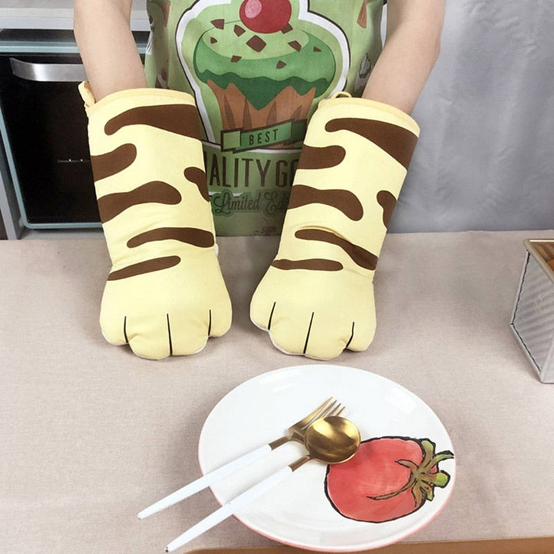 Purr-fect Paws Oven Mitt